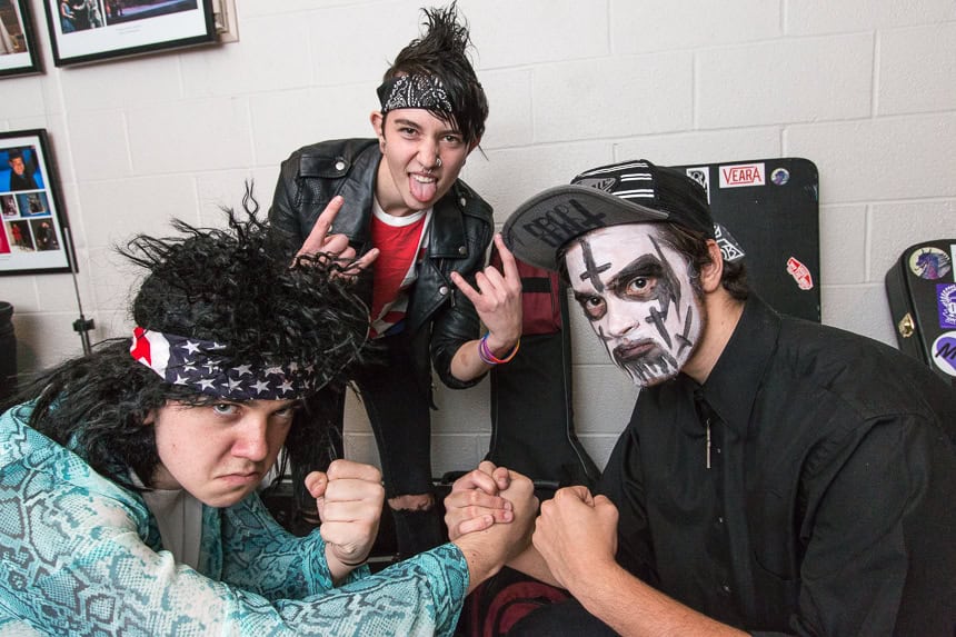 3 zombies